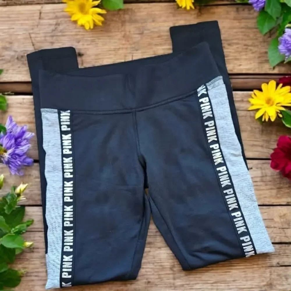 Victoria Secret PINK Cozy Leggings – Black with Gray Logo Side Panels